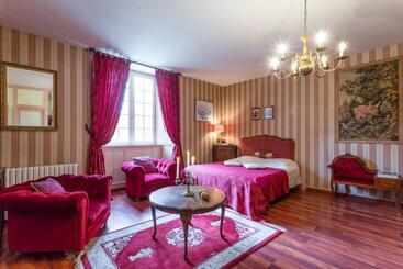 膳宿费 Chateau Le Val