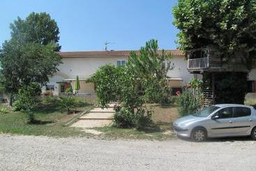 膳宿费 La Bâtisse Des Oves