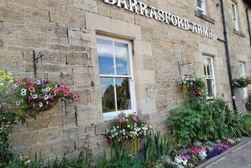旅馆 Barrasford Arms