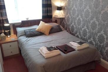 تختخواب و صبحانه Clumber House