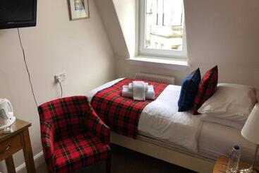 ペンション Montague Guest House