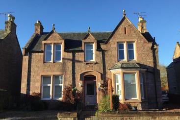 پانسیون St Ann’s Guest House