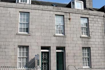 펜션 Aaran Central Guesthouse