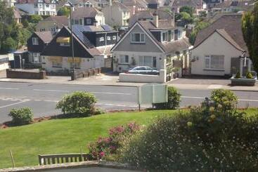 פנסיון Churston Way Lodge Guest House