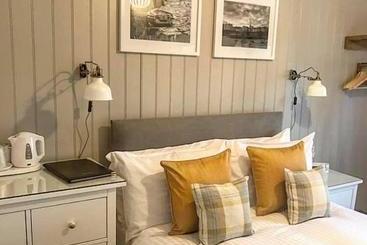 پانسیون Glenthorne Guest House