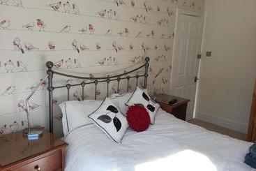 بنسيون Parkstone Guest House