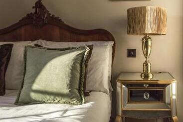 膳宿费 Top Joe S Townhouse