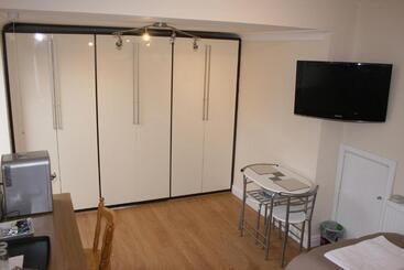 بنسيون Twin Bays