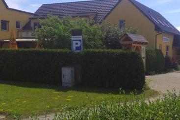 هاستل Gasthaus Zur Hecke