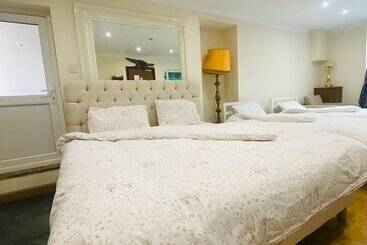 ペンション Aron Guest House