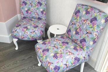 ペンション Chester Lodge