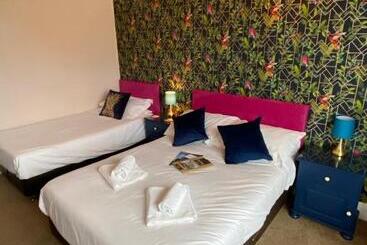 פנסיון The Bayridge Guest House