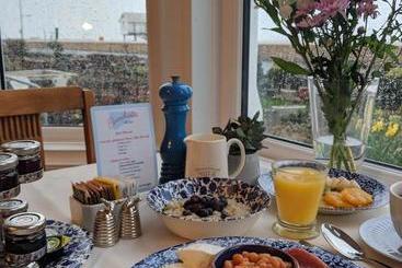 פנסיון The Broadwater Guest House