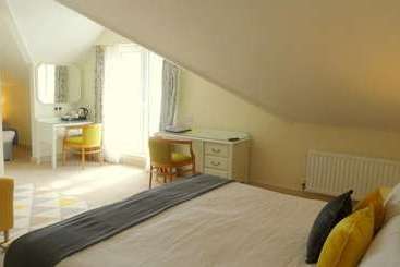 بنسيون The Lough & Quay Guest Accommodation