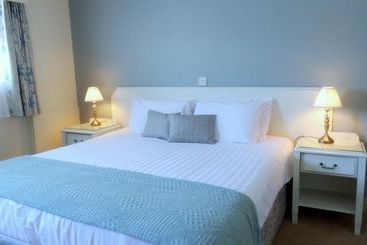 پانسیون The Lough & Quay Guest Accommodation