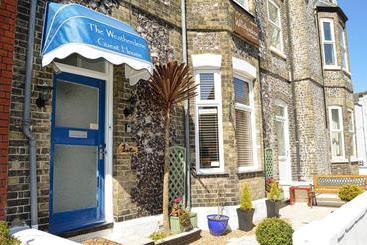 بنسيون The Weatherdene