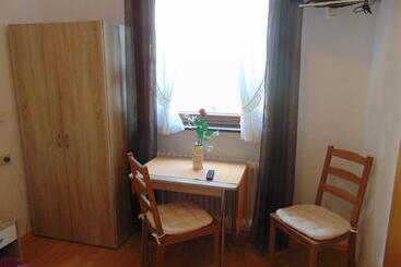 호스텔 Gasthaus Rebstock