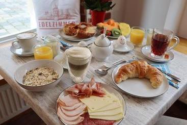 Жильё для туристов Gästehaus Edelzimmer