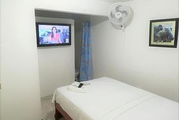 Пансион Hostal El Mohan