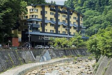 פנסיון Yumori Onsen Hostel