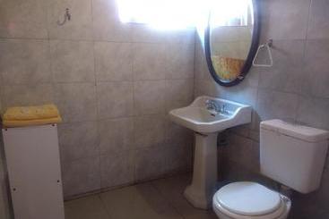 پانسیون Mate De Luna