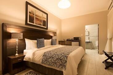 پانسیون Three Olives Guesthouse