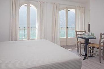 호스텔 Locanda Gandriese