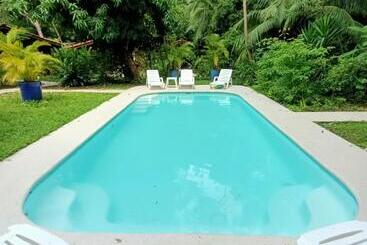 هتل آپارتمان Boho Lodge Montezuma L&l