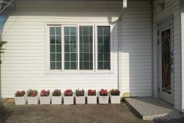 Pensão Geoje Ton Ton Guesthouse