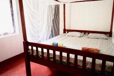 بنسيون Siri Medura Surf Yoga Meditation Guesthouse And Hostel