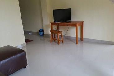 پانسیون Wattana House Thayang Phetchaburi