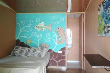 پانسیون Ofiuras Hostal