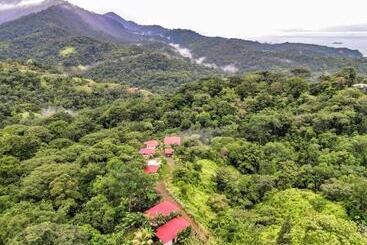 مبيت وإفطار Nature's Edge Boutique