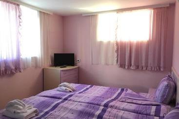 پانسیون Triglav Edelweiss Guest House