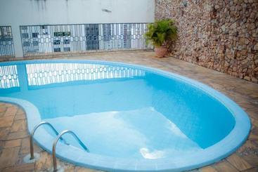 Flat Oeste La Residence