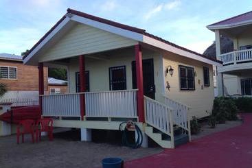 پانسیون Inn At White Horse Guest House