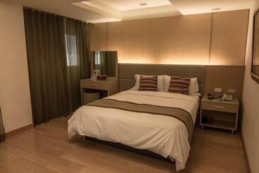 هاستل Katherine Plaza