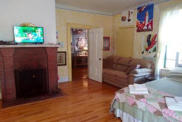 Bulwinkles Place B&b