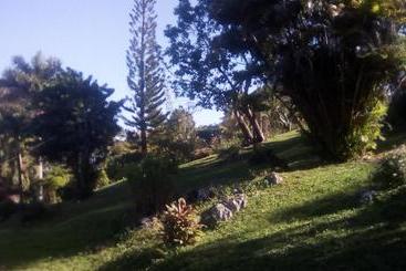 پانسیون Shotover Gardens Estate