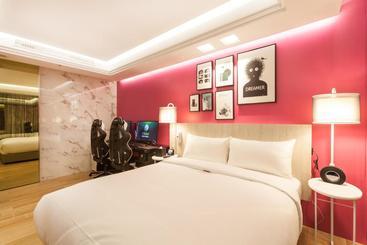 Общежитие I Hotel 中壢館