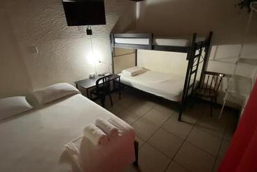 Hostel Pura Vida En Liberia