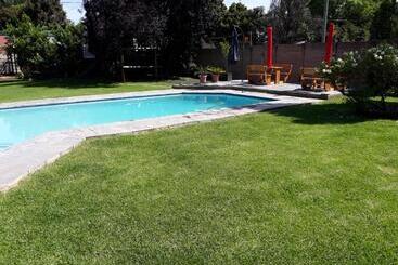 Pension 8 Ibis Lane Guest House