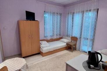 بنسيون Guest House Kukera