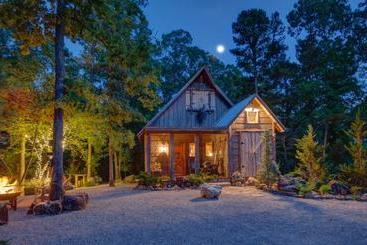 住宿加早餐  Fox Pass Cabins
