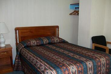 Mohican Motel
