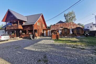 بنسيون Cabana Ocna Mesaros