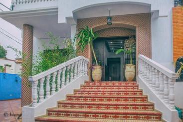 پانسیون Casa Familia