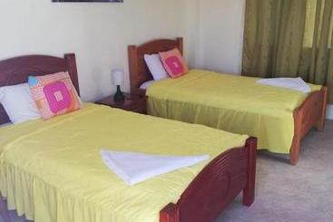پانسیون Hostal Villamil