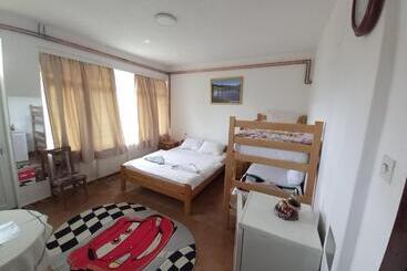 펜션 Rooms Lida & Friendly Home