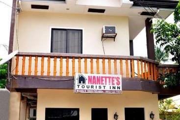 هاستل Nanette's Tourist Inn